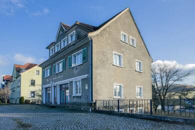 Mehrfamilienhaus zum Kauf 195.000 € 8 Zimmer 191 m² 1.032 m² Grundstück Langburkersdorf Neustadt in Sachsen 01844