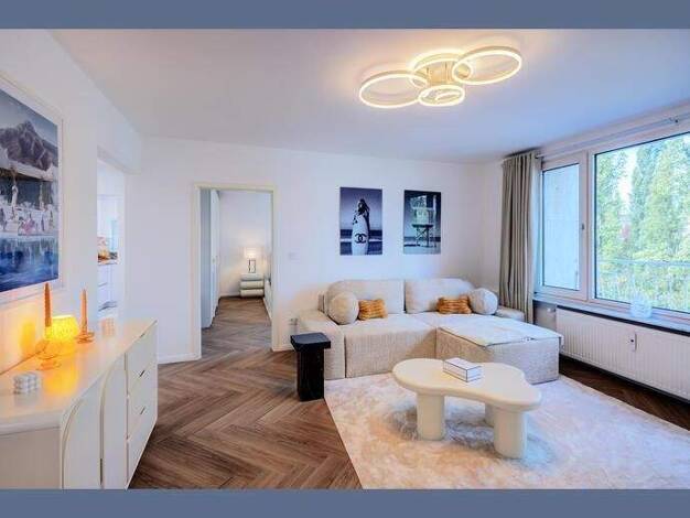 Wohnung zur Miete Wohnen auf Zeit 2.600 € 2,5 Zimmer 74 m² frei ab 15.04.2026 Schwabing-Freimann München 80802