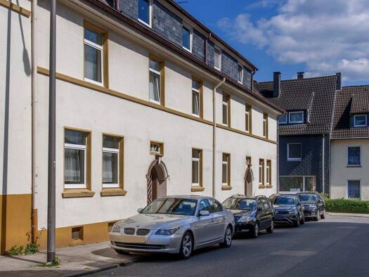 Wohnung zur Miete 513 € 4 Zimmer 84,2 m² 1. Geschoss frei ab sofort Moritzstraße 3 West Remscheid 42857