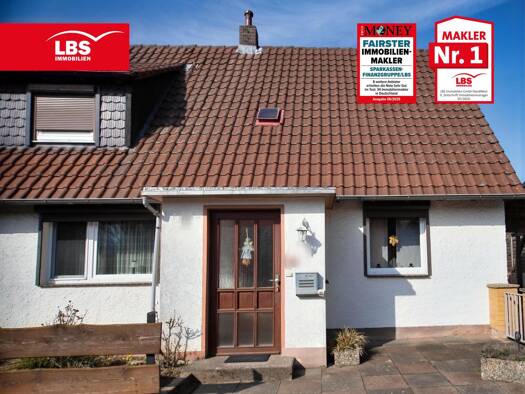 Doppelhaushälfte zum Kauf 129.000 € 4 Zimmer 107,6 m² 694 m² Grundstück frei ab sofort Klein Mahner Liebenburg 38704