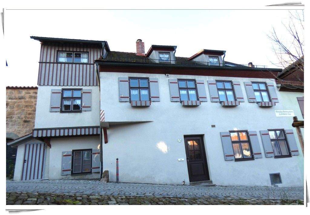 Immobilie in Dinkelsbühl - Einzigartiges Liebhaber-Objekt an der historischen Stadtmauer-  Foto-Motiv und Bau-Denkmal mit überraschend hohem Wo... - Bild 1