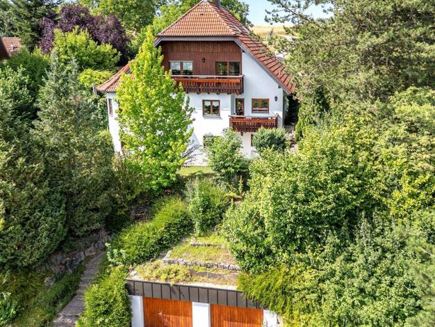 Einfamilienhaus zum Kauf 6,5 Zimmer 240 m² 875 m² Grundstück Oberweissach Weissach 71554