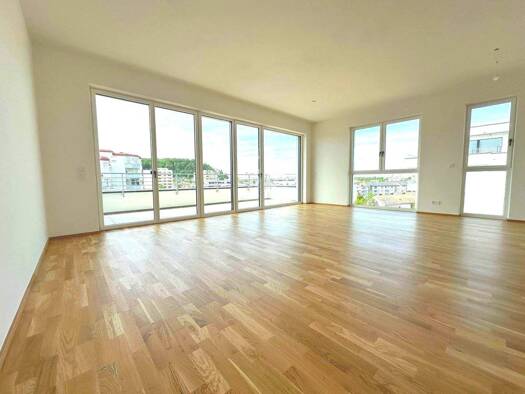 Penthouse zur Miete - Erstbezug 1.300 € 3 Zimmer 82 m² frei ab sofort Burghausen Burghausen 84489