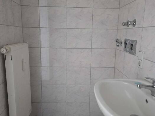 Wohnung zur Miete 240 € 2 Zimmer 36,6 m² 2. Geschoss frei ab 01.10.2026 Frankenweg 2 Glauchau Glauchau 08371
