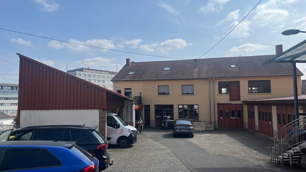 Produktionshalle zum Kauf 450.000 € 996 m² Lagerfläche Innenstadt Neunkirchen 66538