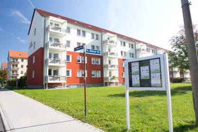 Wohnung zur Miete 340 € 3 Zimmer 60 m² 3. Geschoss Heinrich-Heine-Straße 43 Borna Borna 04552