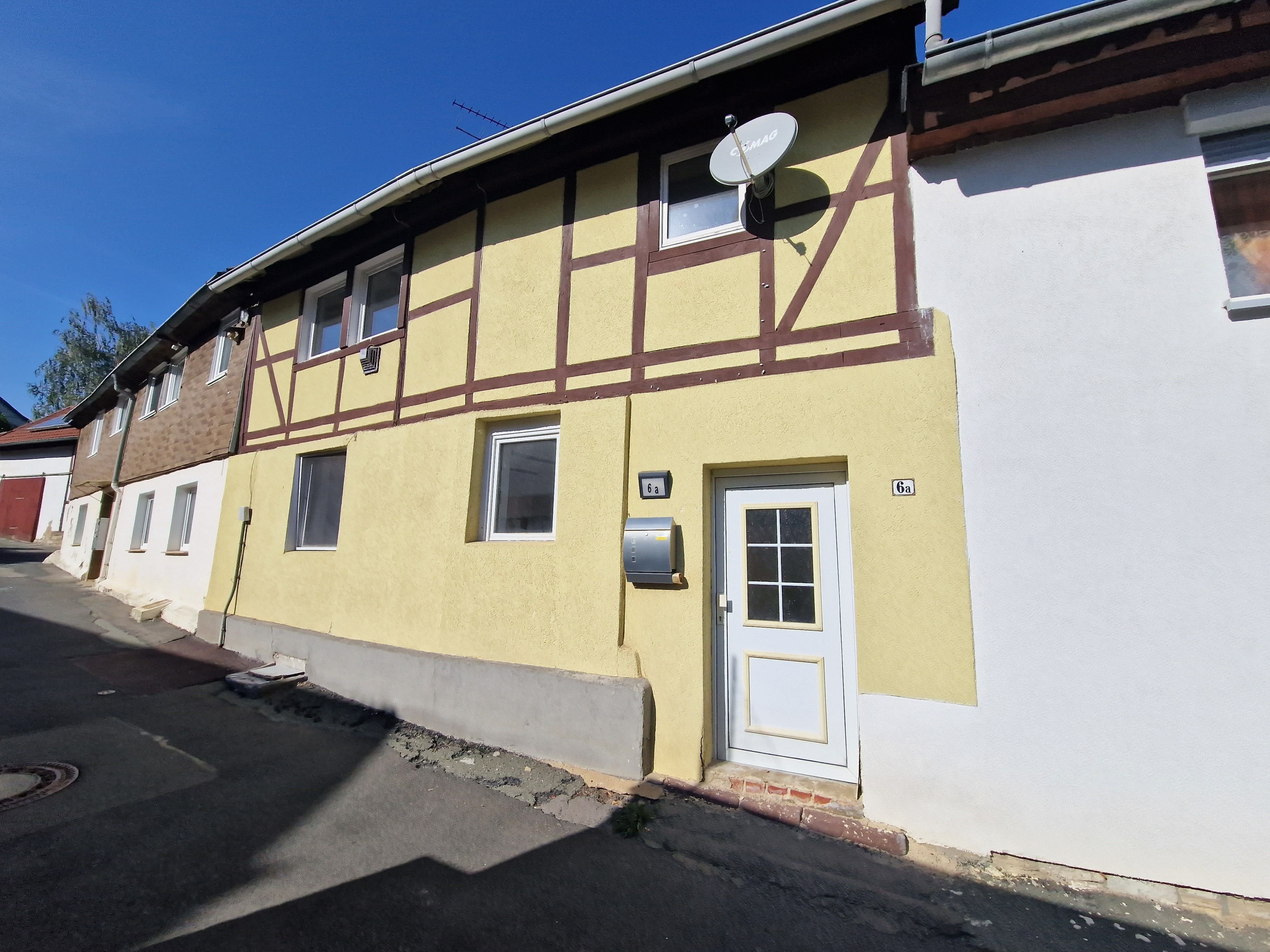 Reihenmittelhaus zum Kauf 35.000 € 3 Zimmer 31 m²<br/>Wohnfläche 87 m²<br/>Grundstück Schöningen Schöningen 38364