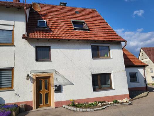 Doppelhaushälfte zur Miete 750 € 4,5 Zimmer 129 m² frei ab sofort Schäferwies 2 Weilersteußlingen Allmendingen 89604