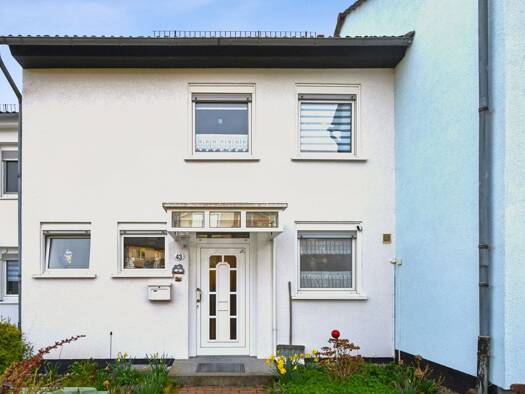 Reihenmittelhaus zum Kauf 245.000 € 4 Zimmer 106 m² 208 m² Grundstück Altenbauna Baunatal 34225