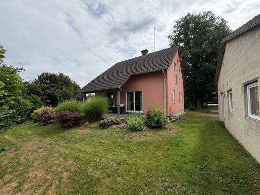 Einfamilienhaus zum Kauf 340.000 € 5 Zimmer 111 m² 776 m² Grundstück Haselbach Schwandorf 92421