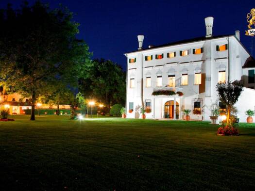 Villa zum Kauf 2.500.000 € 14 Zimmer 875,8 m² 12.670 m² Grundstück Caorle 30021