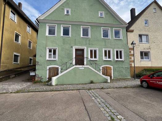 Mehrfamilienhaus zum Kauf 260.000 € 7 Zimmer 201 m² 623 m² Grundstück Weiltingen Weiltingen 91744
