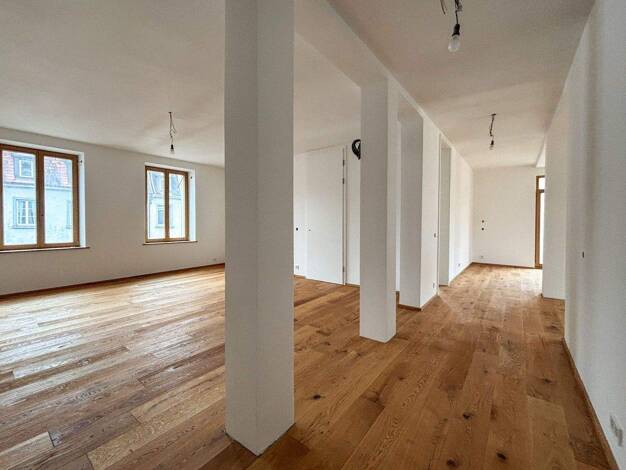 Wohnung zum Kauf - Erstbezug 1.349.000 € 3,5 Zimmer 149,7 m² 2. Geschoss frei ab 01.03.2026 Altstadt Konstanz 78462