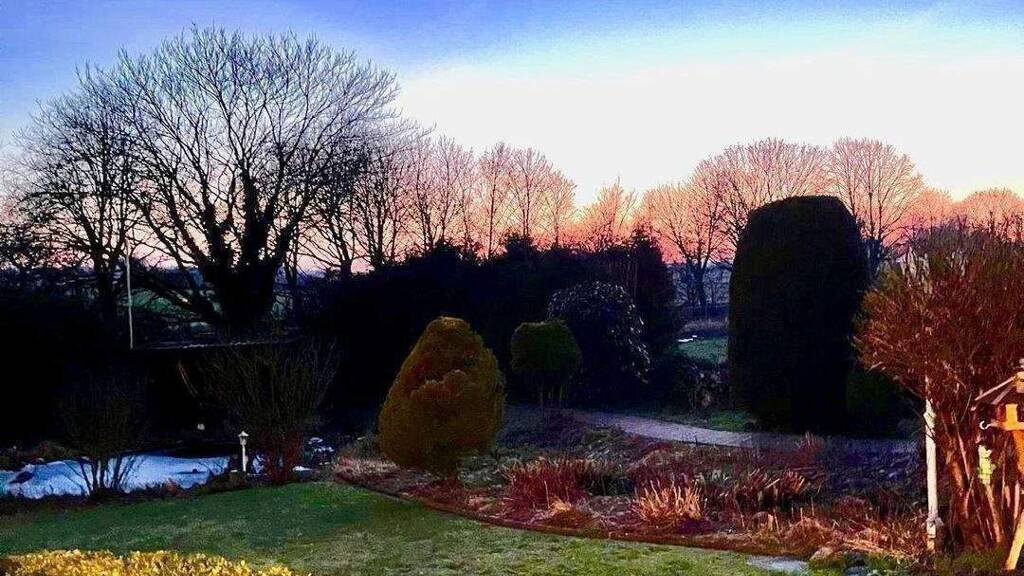 Haus zum Kauf provisionsfrei 1.100.000 € 8 Zimmer 290 m² 1.517 m² Grundstück frei ab sofort Gülzow 21483