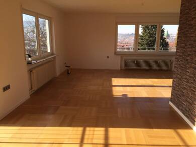 Wohnung zur Miete 1.350 € 4 Zimmer 130 m² Geschoss 1/2 frei ab 01.10.2025 Neuffen Neuffen 72639