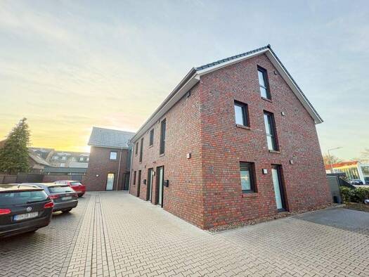 Maisonette zur Miete 990 € 4 Zimmer 90,8 m² 1. Geschoss frei ab 01.04.2026 Hude 27798