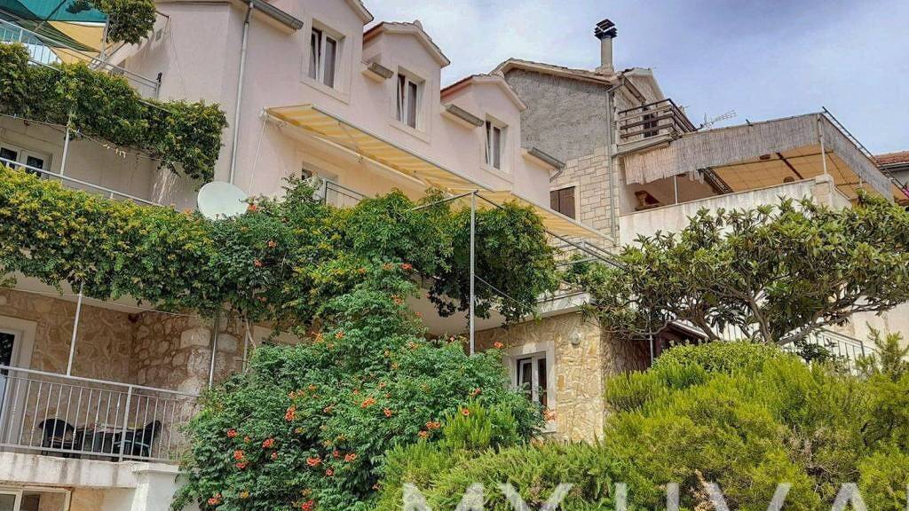 Haus zum Kauf 600.000 € 15 Zimmer 278 m² Jelsa