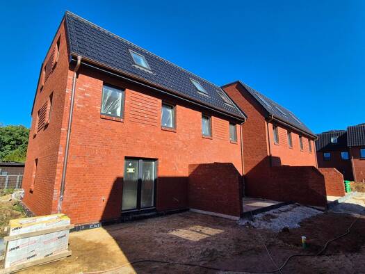 Reihenendhaus zur Miete - Erstbezug 2.490 € 5,5 Zimmer 123 m² 215 m² Grundstück frei ab 15.12.2026 Garstedt Norderstedt 22846