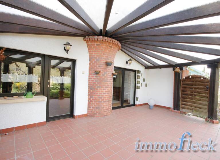 Doppelhaushälfte zum Kauf 379.000 € 9 Zimmer 213 m²<br/>Wohnfläche 927 m²<br/>Grundstück ab sofort<br/>Verfügbarkeit Bexbach Bexbach 66450