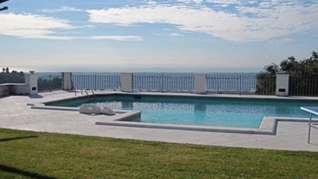 Villa zum Kauf 20 Zimmer 650 m² Grundstück Pietrasanta