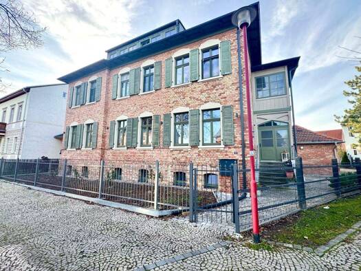 Wohnung zur Miete 1.000 € 4 Zimmer 130 m² frei ab 01.02.2026 Ballenstedt 06493