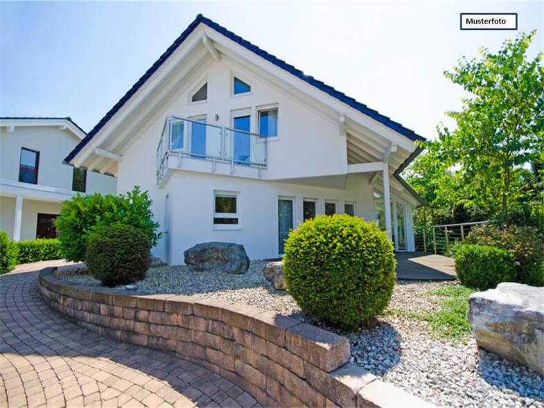 Haus zum Kauf provisionsfrei 58.000 € 124 m² 298 m² Grundstück Huppichteroth Nümbrecht 51588