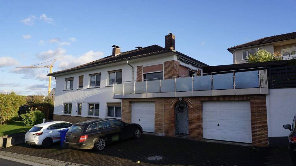 Mehrfamilienhaus zum Kauf 475.000 € 9 Zimmer 224 m² 783 m² Grundstück Melsungen 34212