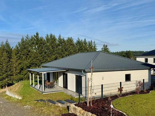 Bungalow zum Kauf provisionsfrei 575.000 € 5 Zimmer 150 m² 700 m² Grundstück Höhlenblick 12 Eberstadt Buchen 74722