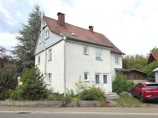 Immobilie zum Kauf 180.000 € 10 Zimmer 158 m² 545 m² Grundstück frei ab sofort Alte Straße 14 Mengen Mengen 88512