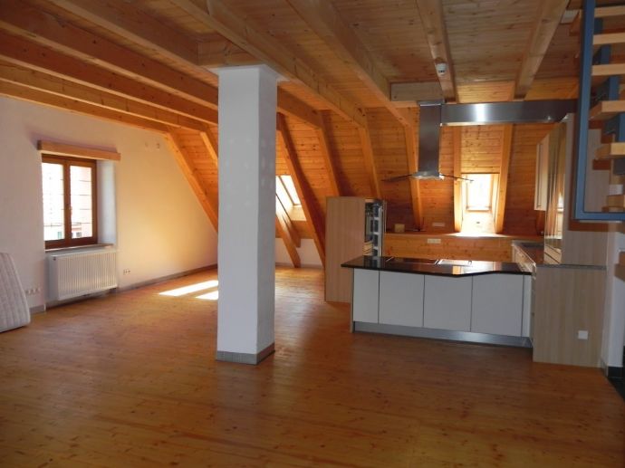 Penthouse zur Miete 1.020 € 2,5 Zimmer 120 m²<br/>Wohnfläche 4.<br/>Geschoss 01.02.2025<br/>Verfügbarkeit Hornstrasse Weisweil Klettgau 79771