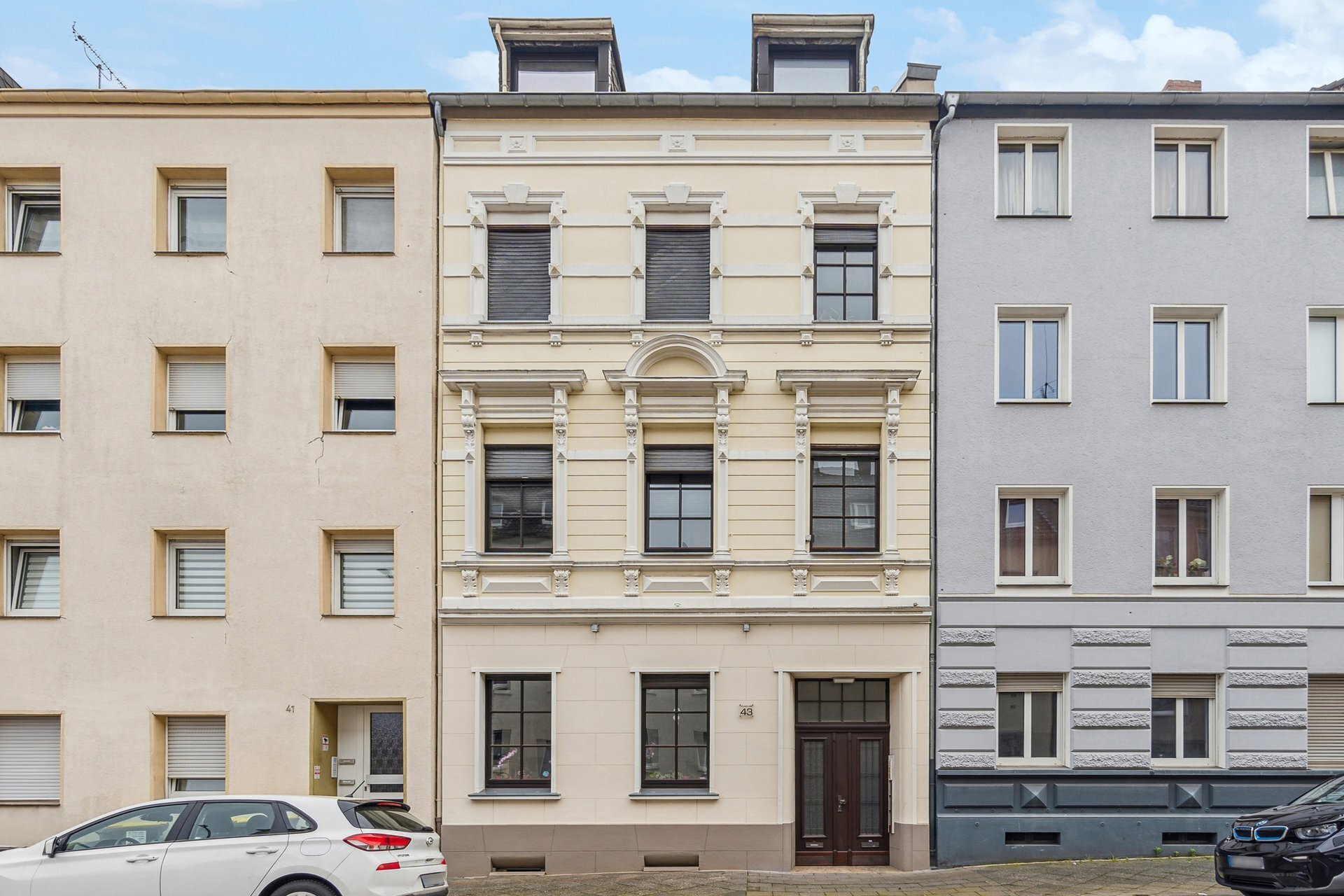 Mehrfamilienhaus zum Kauf 510.000 € 10 Zimmer 261 m²<br/>Wohnfläche 311 m²<br/>Grundstück Westend Mönchengladbach 41061