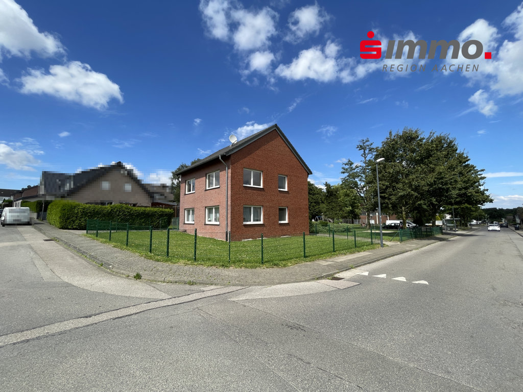 Mehrfamilienhaus zum Kauf 299.000 € 5 Zimmer 125 m²<br/>Wohnfläche 584 m²<br/>Grundstück Kinzweiler Eschweiler 52249