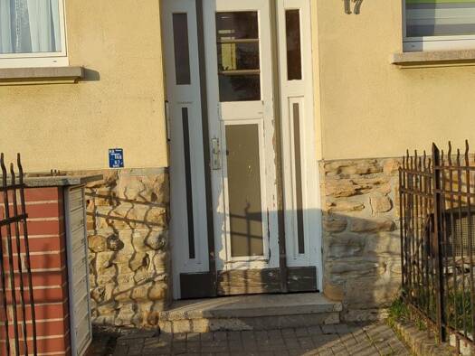 Wohnung zur Miete 380 € 3 Zimmer 60 m² 1. Geschoss frei ab sofort Dr.-Lange-Str. 17 Zeitz 06712