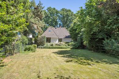 Einfamilienhaus zur Miete 2.700 € 6 Zimmer 133 m² 750 m² Grundstück Iserbrook Hamburg 22589