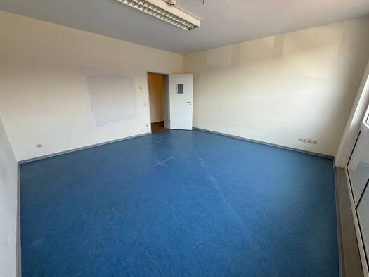Bürofläche zur Miete provisionsfrei 6,90 € 3 Zimmer 98 m² Bürofläche Trittau 22946