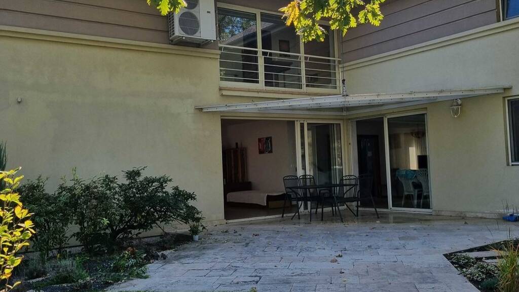 Einfamilienhaus zum Kauf 1.052.500 € 5 Zimmer 300 m² 830 m² Grundstück Siófok 8600