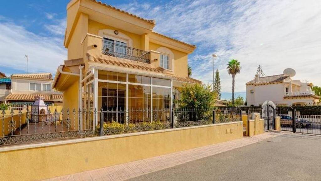 Haus zum Kauf 379.000 € 104 m² 278 m² Grundstück Orihuela-Costa 03189
