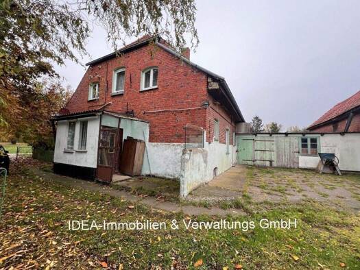 Doppelhaushälfte zum Kauf 89.000 € 4 Zimmer 120 m² 3.678 m² Grundstück Neue Str. 10 Pöglitz Gremersdorf-Buchholz 18461