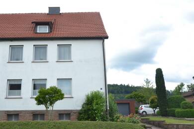 Doppelhaushälfte zum Kauf 119.000 € 5 Zimmer 123 m² 623 m² Grundstück Hilsstraße 5 Holzen Holzen 37632