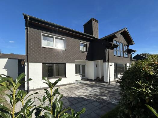 Mehrfamilienhaus zum Kauf 449.000 € 7 Zimmer 226,3 m² 758 m² Grundstück Ennest Attendorn 57439