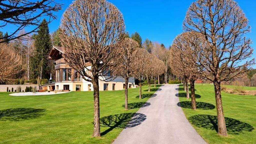 Haus zum Kauf 3.800.000 € 9 Zimmer 350 m² 10.490 m² Grundstück Velden am Wörthersee 9220