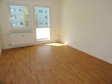 Wohnung zur Miete 303 € 2 Zimmer 57 m² 2. Geschoss frei ab sofort Bertolt Brecht Str. Werdau Werdau 08412