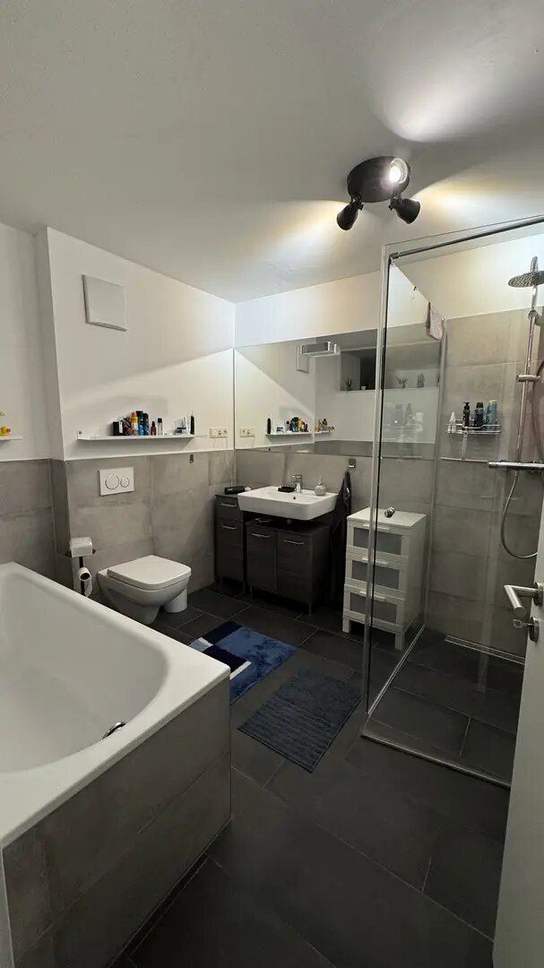 Wohnung zur Miete 700 € 3 Zimmer 99 m²<br/>Wohnfläche ab sofort<br/>Verfügbarkeit Am Schneeberg Fischenich Hürth 50354