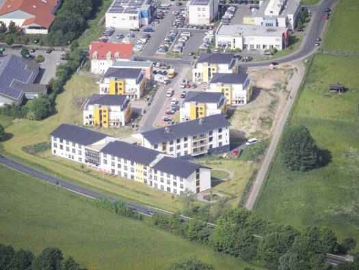 Wohnung zum Kauf 293.900 € 1 Zimmer 90,4 m² 2. Geschoss Watzenborn-Steinberg Pohlheim 35415