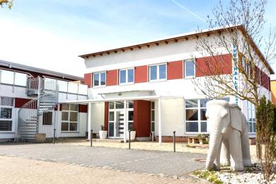 Büro-/Praxisfläche zur Miete provisionsfrei 1.200 € 6 Zimmer 111,9 m² Bürofläche Siegelsdorferstr. 19 Burgfarrnbach Fürth 90768