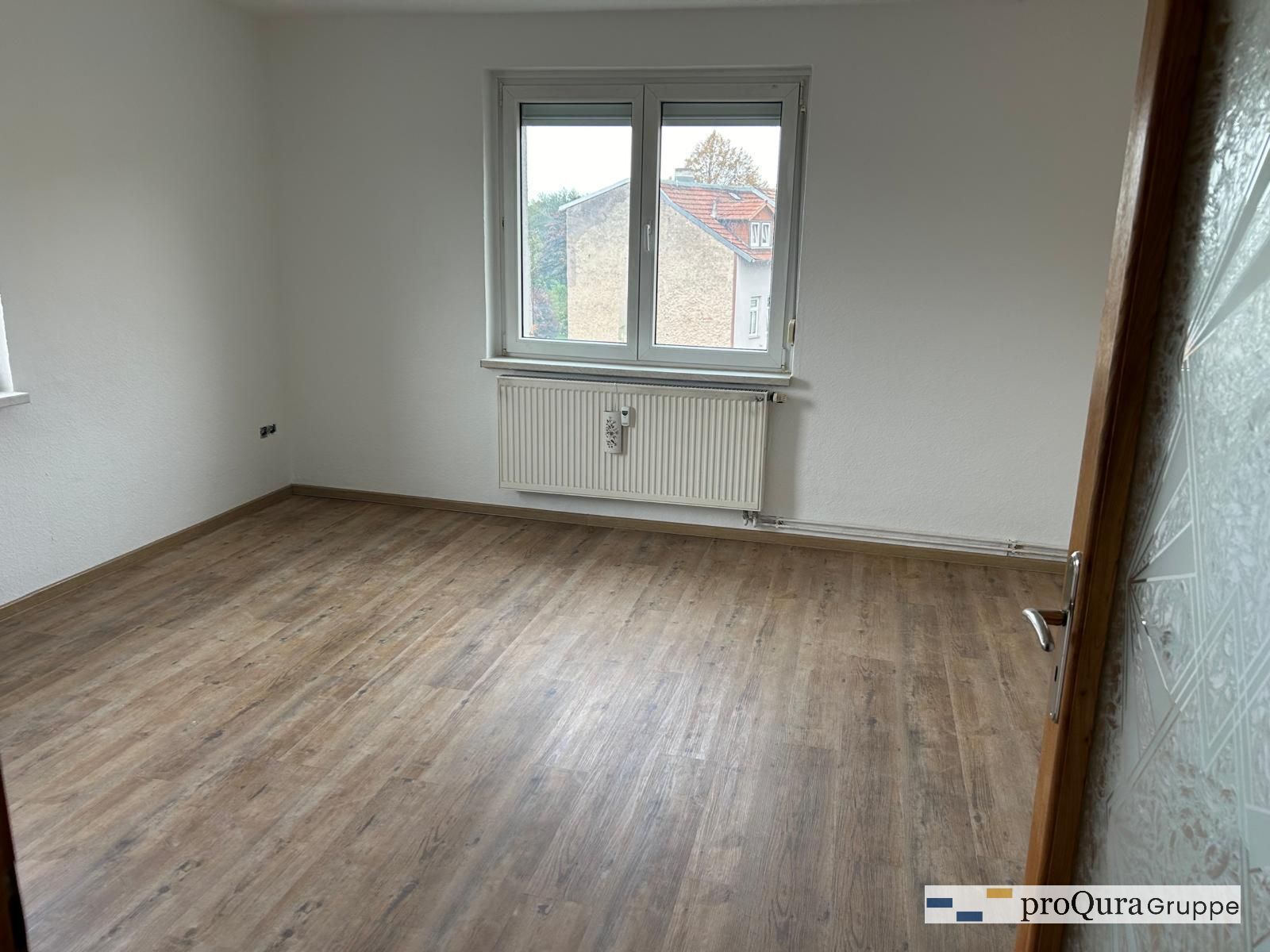 Wohnung zur Miete 400 € 2 Zimmer 63,8 m²<br/>Wohnfläche 2.<br/>Geschoss ab sofort<br/>Verfügbarkeit Hinter der Harwand 43 Mühlhausen Mühlhausen/Thüringen 99974