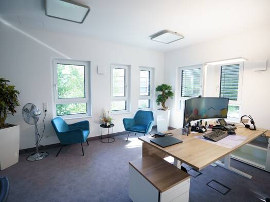 Bürofläche zur Miete provisionsfrei 15 € 244,7 m² Bürofläche Gebbertstraße 125 Erlangen-Süd Erlangen 91058