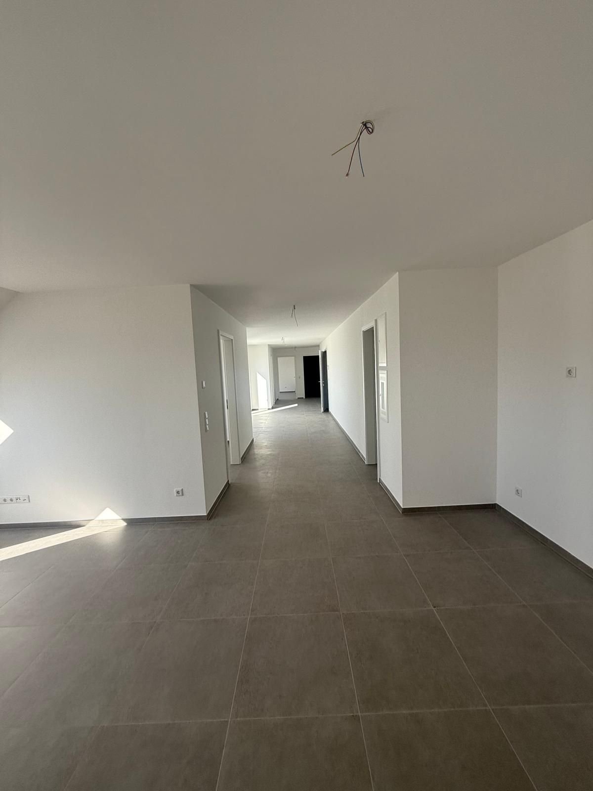 Wohnung zum Kauf provisionsfrei 522.800 € 4 Zimmer 108,4 m²<br/>Wohnfläche 2.<br/>Geschoss ab sofort<br/>Verfügbarkeit Reimelstraße 3 Ravolzhausen Neuberg 63543