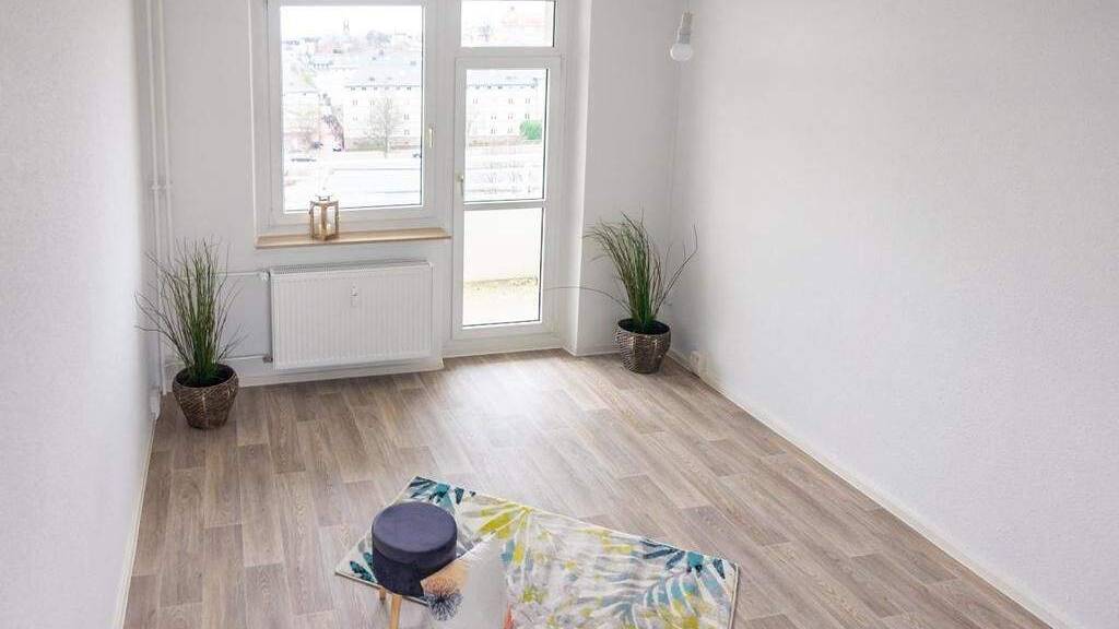 Wohnung zur Miete 545 € 4 Zimmer 86,8 m² 8. Geschoss frei ab 01.07.2026 Augsburger Str. 54 Bernsdorf Chemnitz 09126
