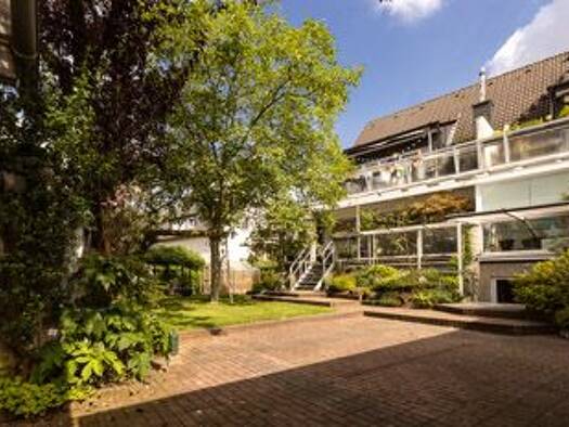 Mehrfamilienhaus zum Kauf als Kapitalanlage geeignet 2.400.000 € 680 m² 1.725 m² Grundstück Oberbilk Düsseldorf 40227
